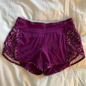 Lululemon High Rise 3.5inch shorts (Size 6)